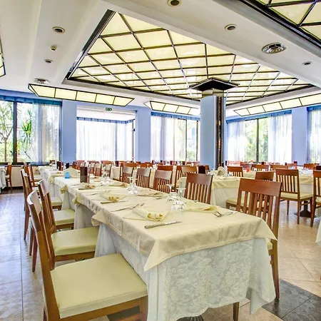 Rosalba - Valentini Family Village Hotell 4*